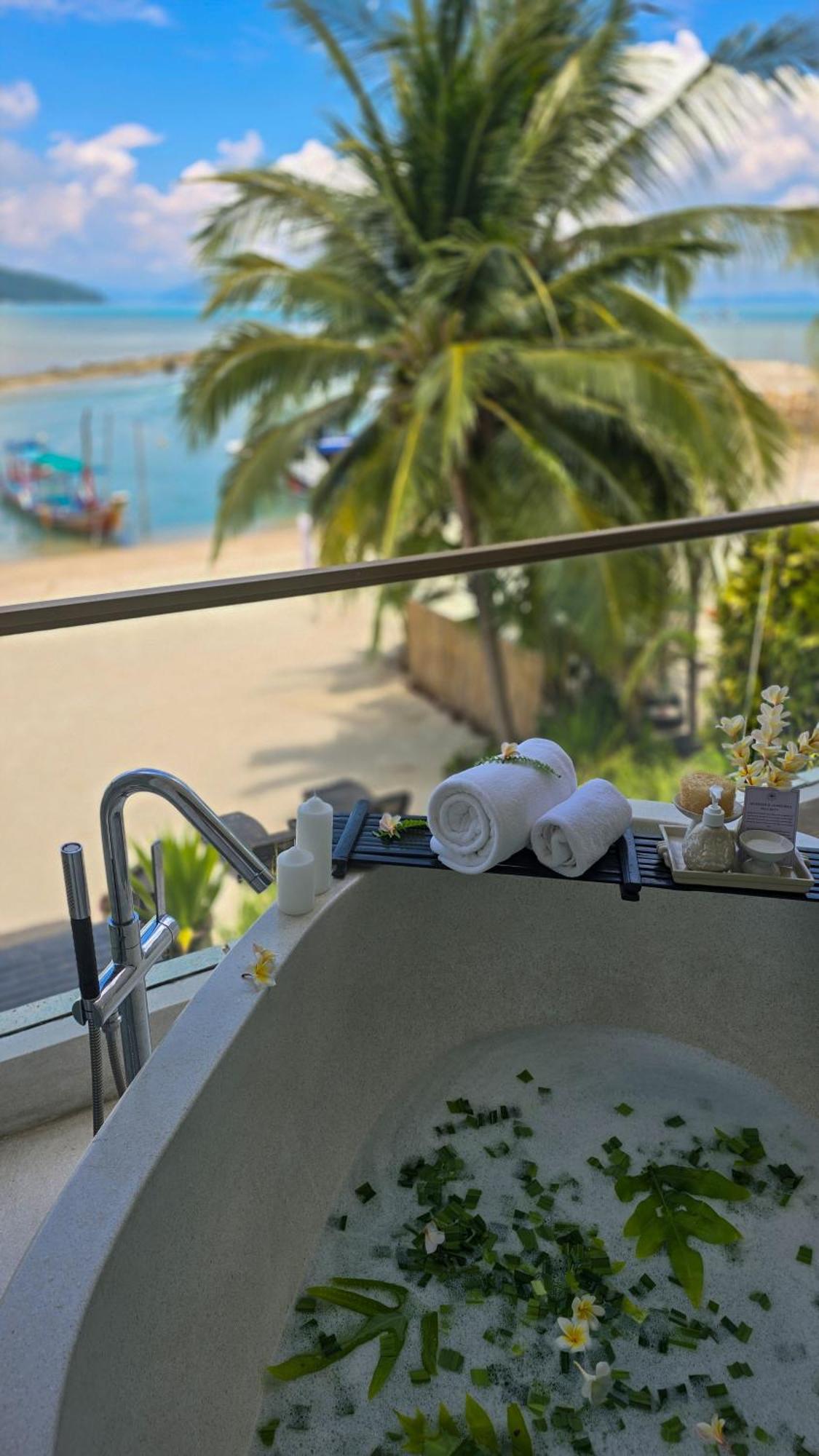 Hotel The Samui Taling Ngam Beach